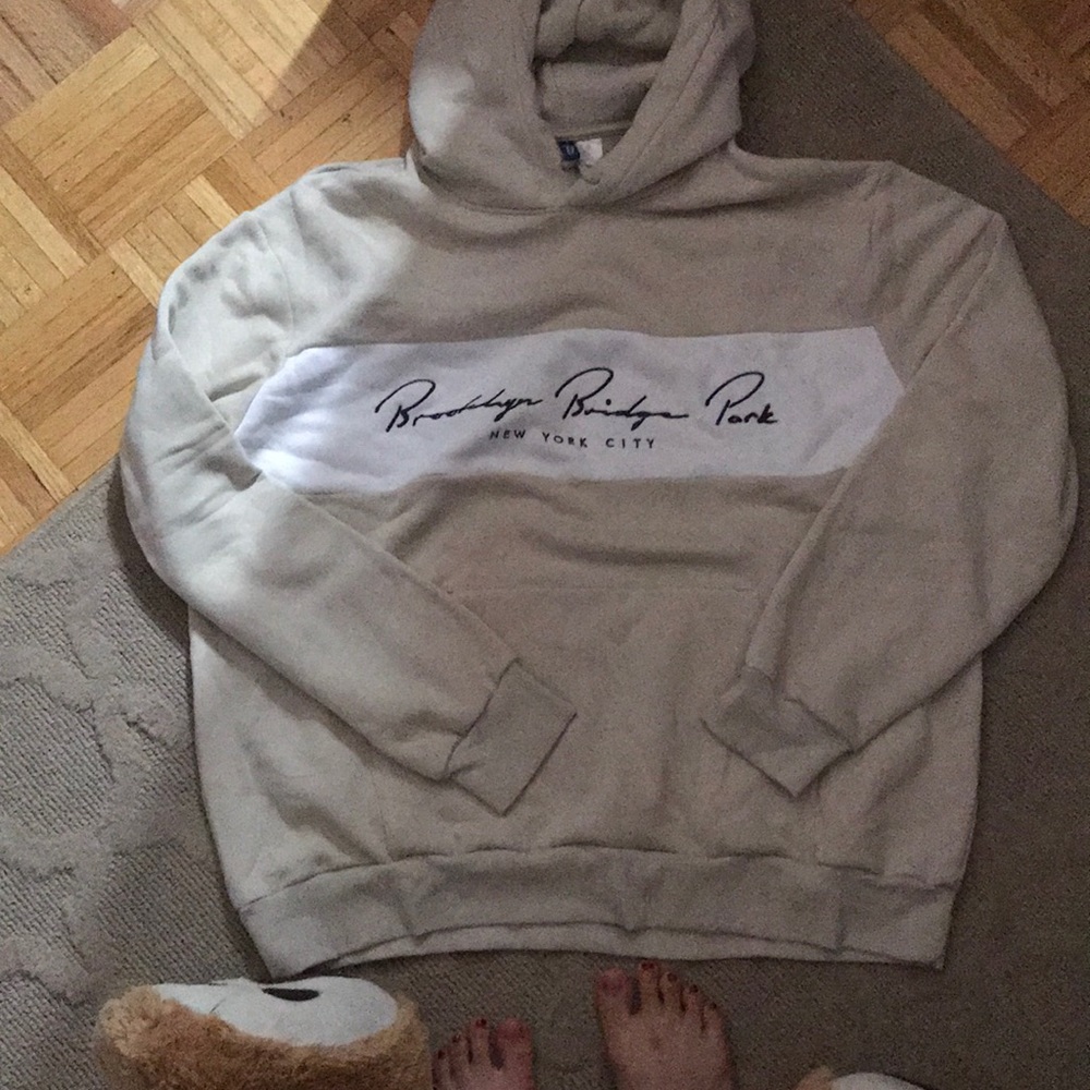 HM NYC hoodie xxl, brand new.